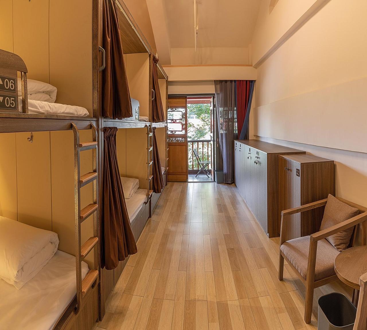The Hump Hostel 驼峰客栈 Kunming Exterior foto